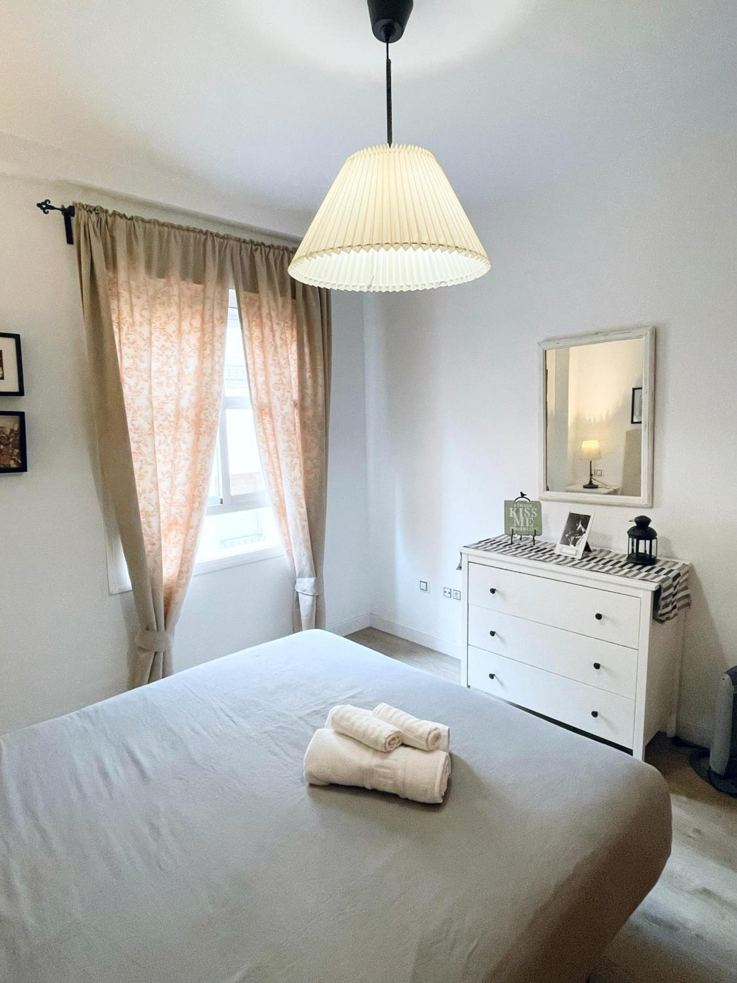 Centrico Apartamento Con Parking Disponible By Bebalmy Apartment Малага Екстериор снимка